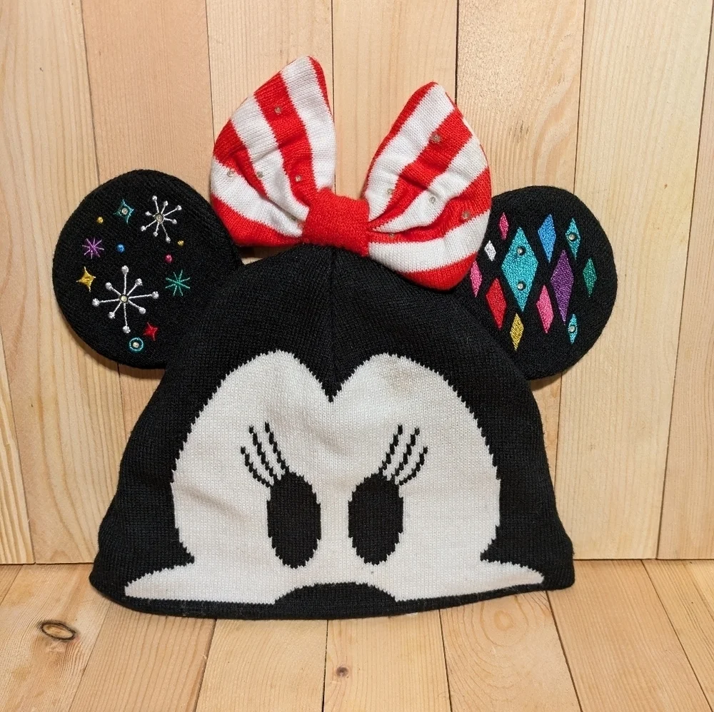 Kids Black and Red Minnie Mouse Beanie battery operated lights up